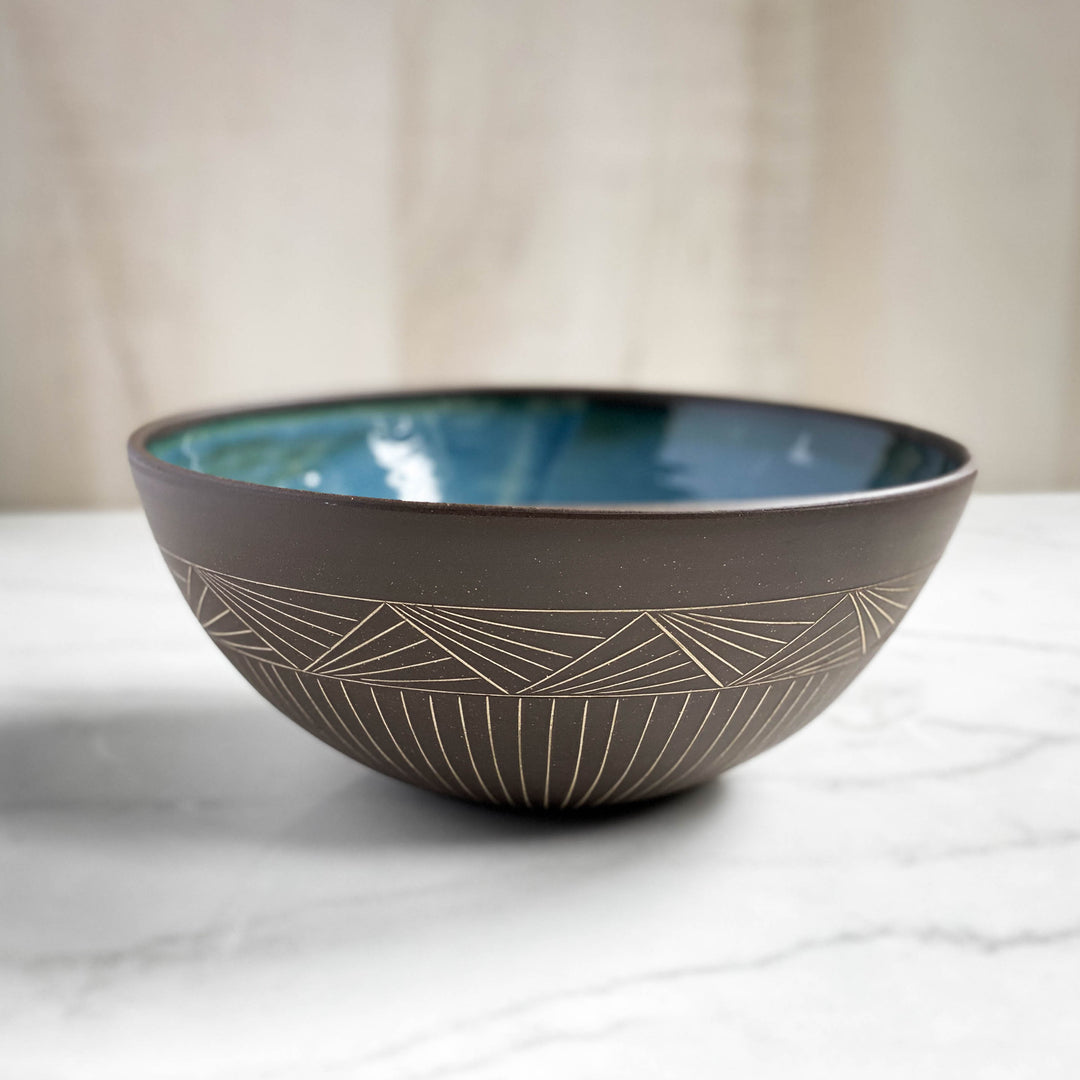 Scallop Fan Serving Bowl
