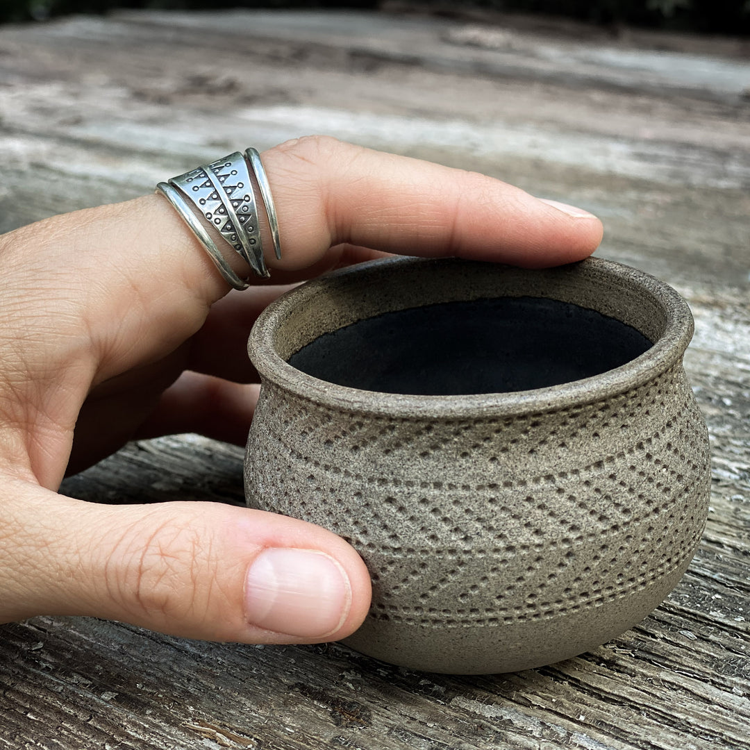 Slavic Triangle Twist Ring