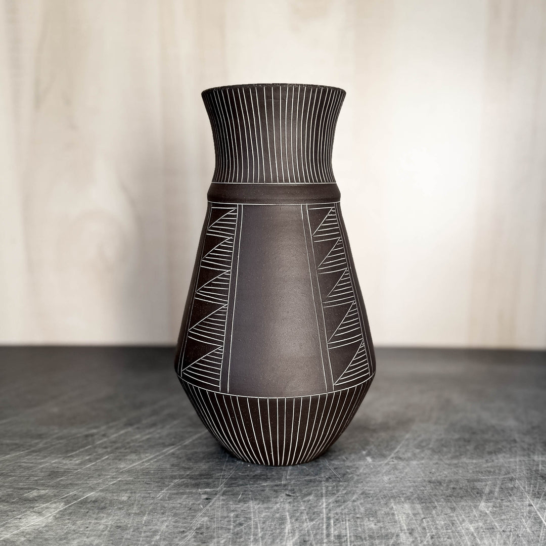 Caravel Vase