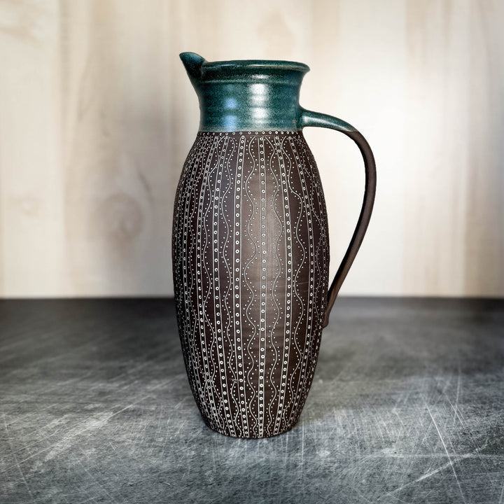 Cephalopod Pitcher, Large