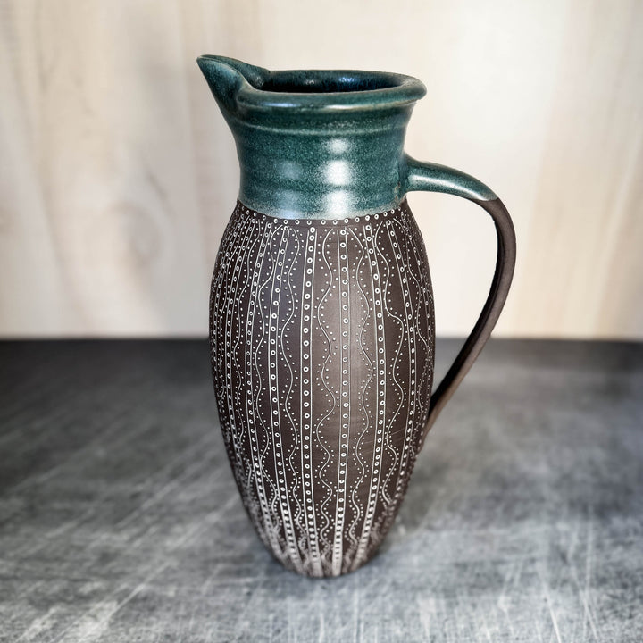 Cephalopod Pitcher, Large