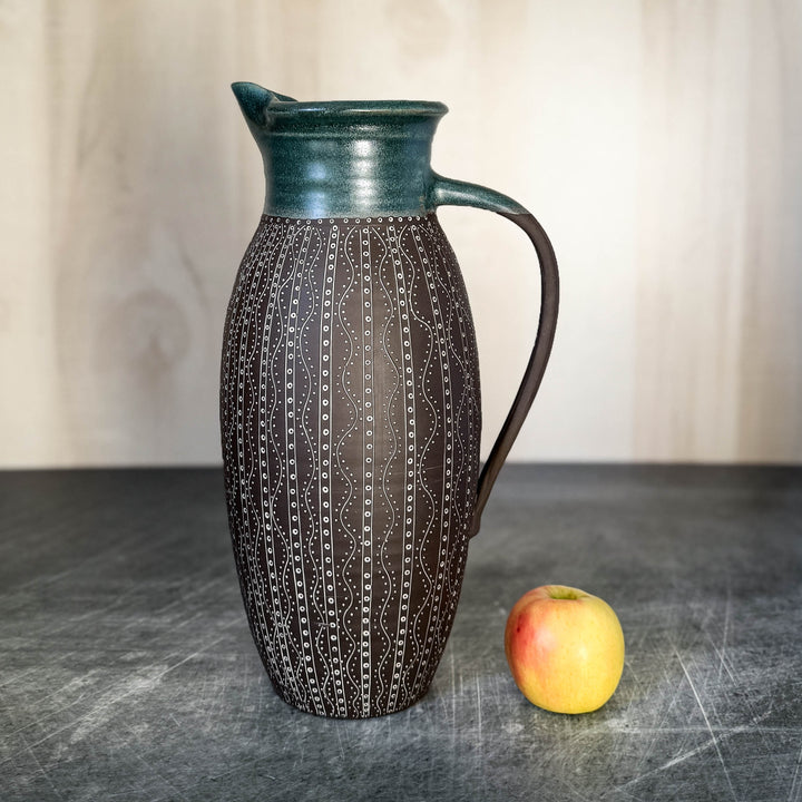 Cephalopod Pitcher, Large