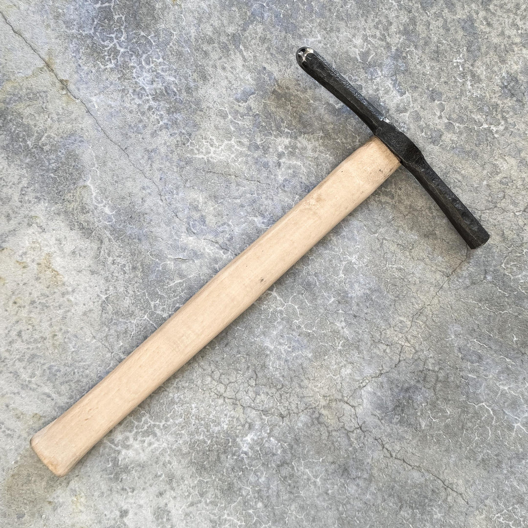 Hand-forged 7oz fine smithing hammer