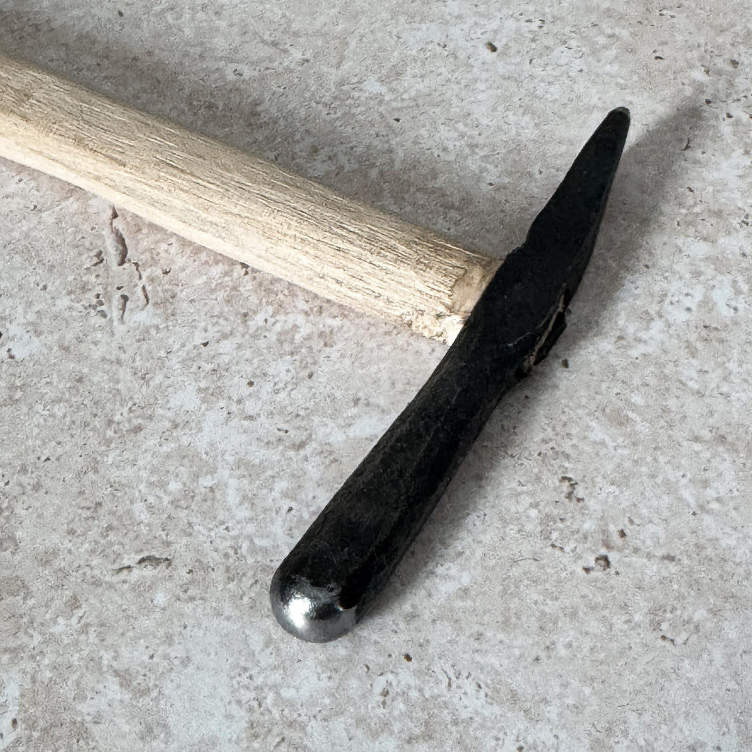 Hand-forged 4oz fine smithing hammer