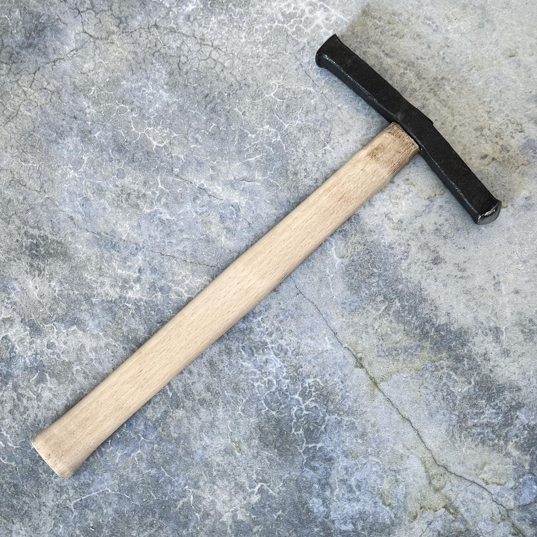 Hand-forged 8.5oz fine smithing hammer
