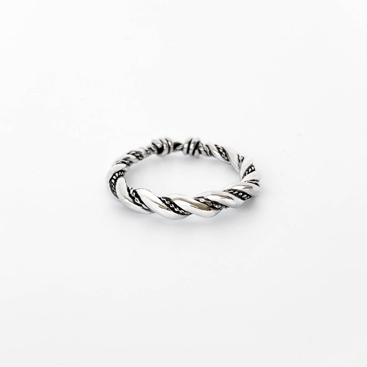 Replica Rus Twist Ring